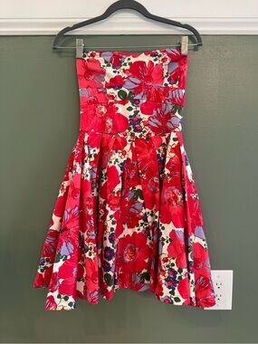 Miss Shop (size 0-2/XS)Strapless Floral Fit-and-Flare Dress in Red